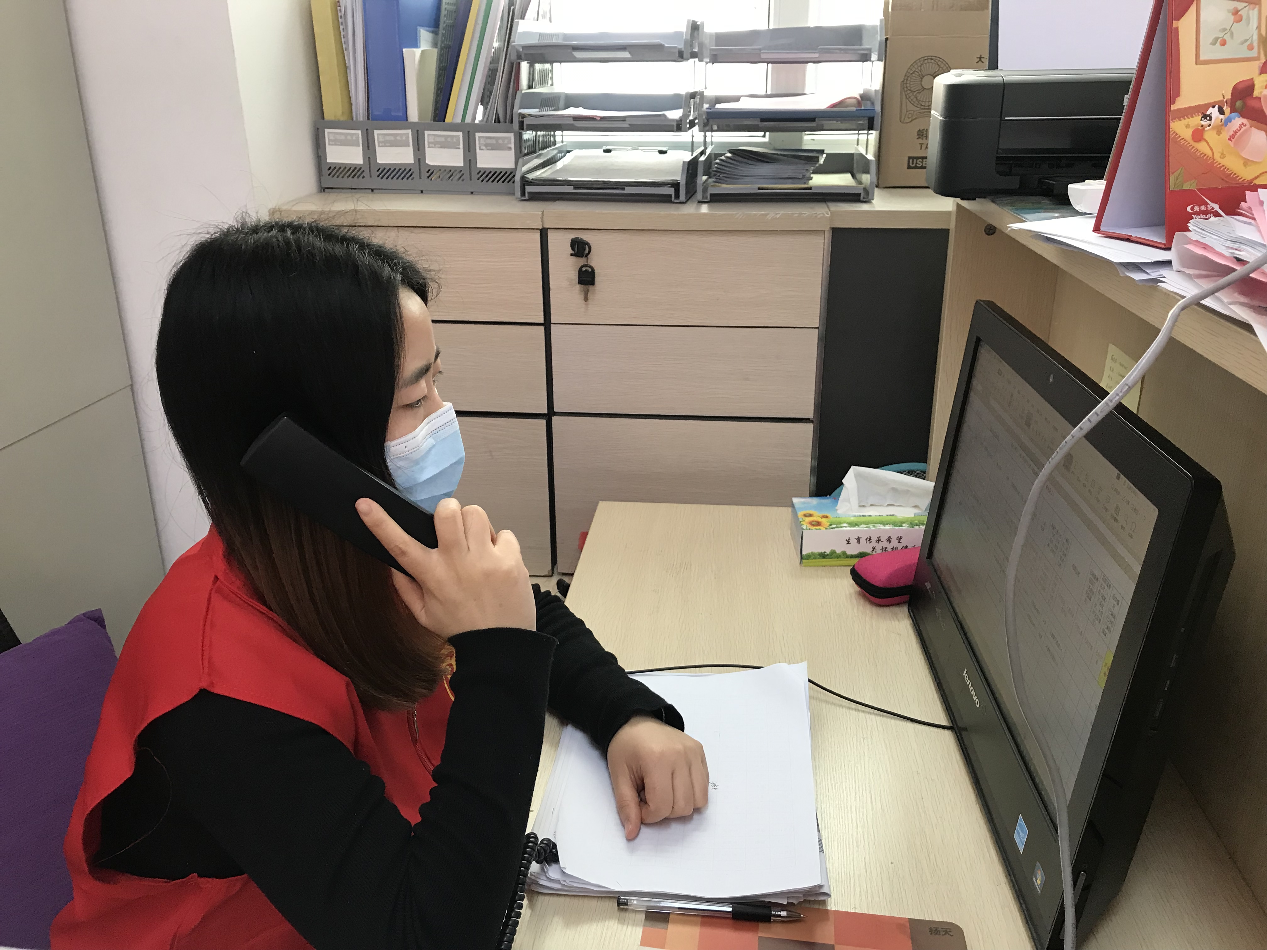 “等打败病毒了就回家陪你们”