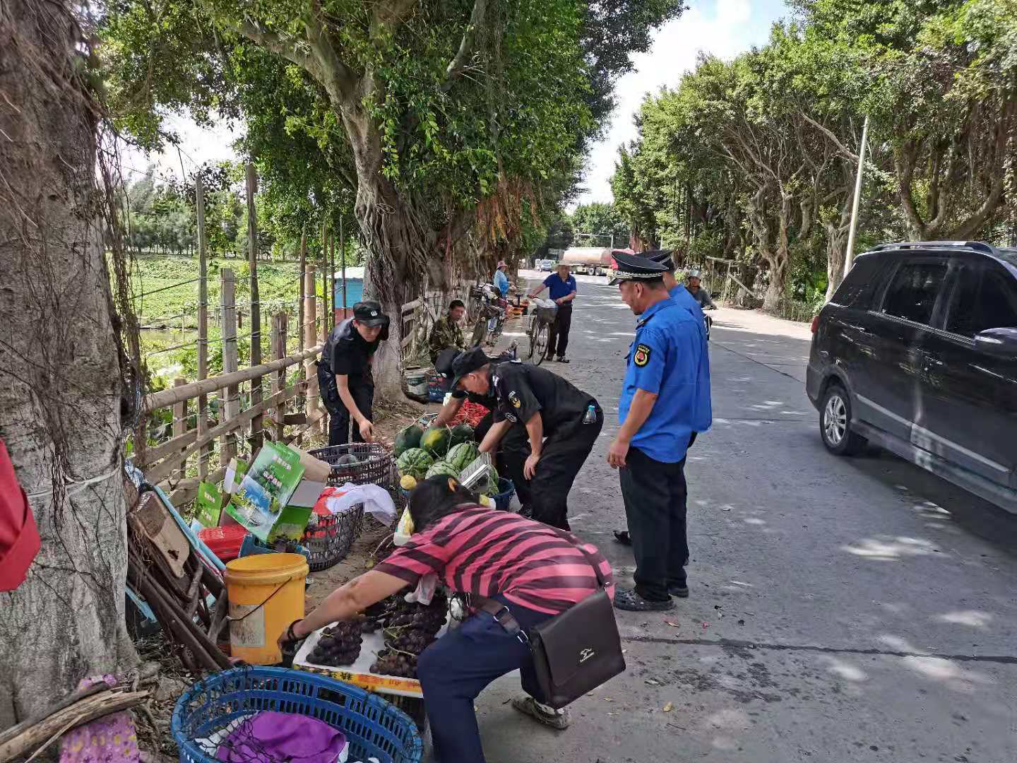 城警联动确保道路畅通