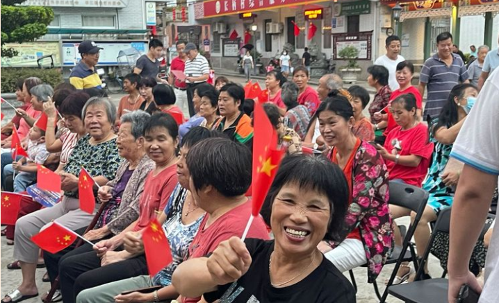 庆“国庆”喜迎二十大乡村音乐会在长柄村举行