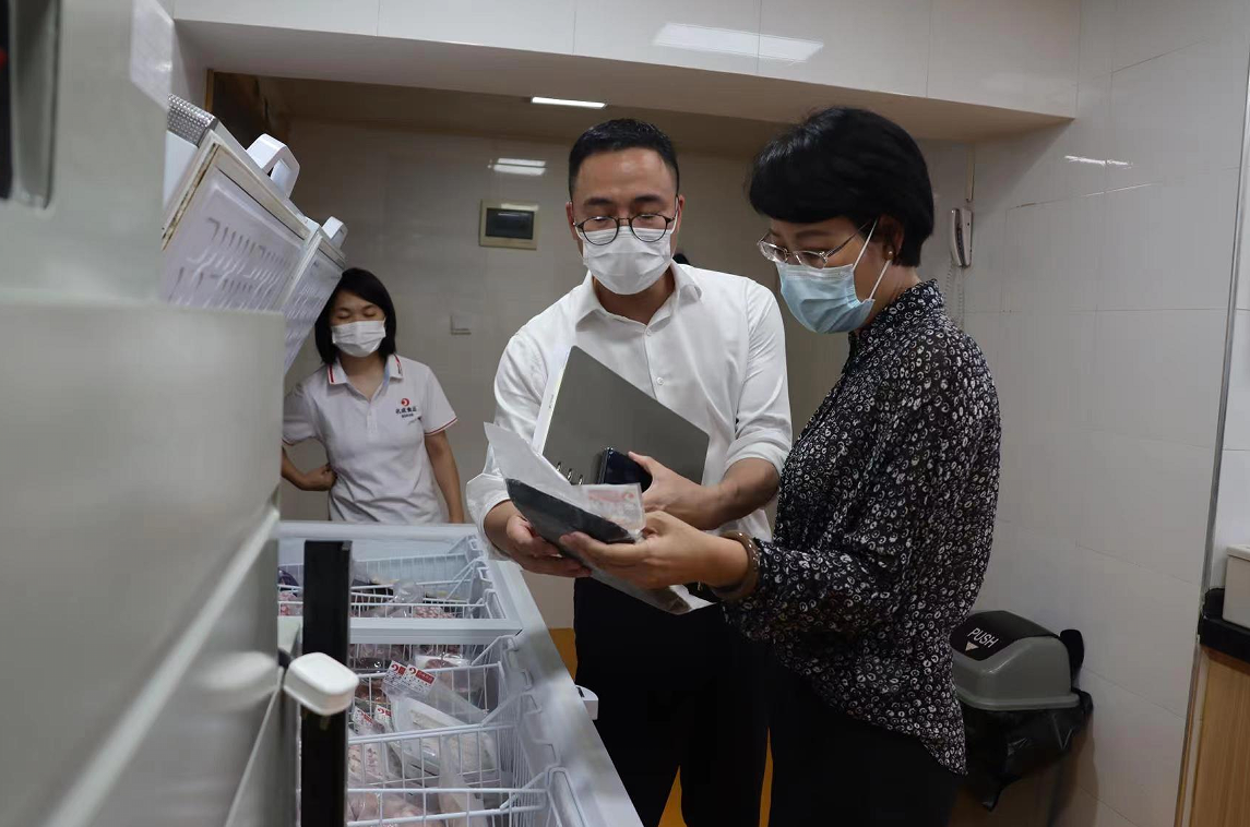 林群慧带队检查督导夏季食品安全攻坚专项行动