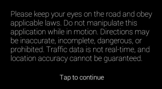 谷歌眼镜提醒驾驶者要专注前方道路，遵守交通规则
