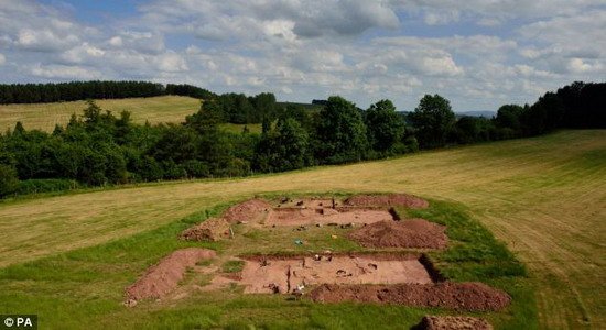 英发现神秘“死亡会堂” 比巨石阵久远一千年