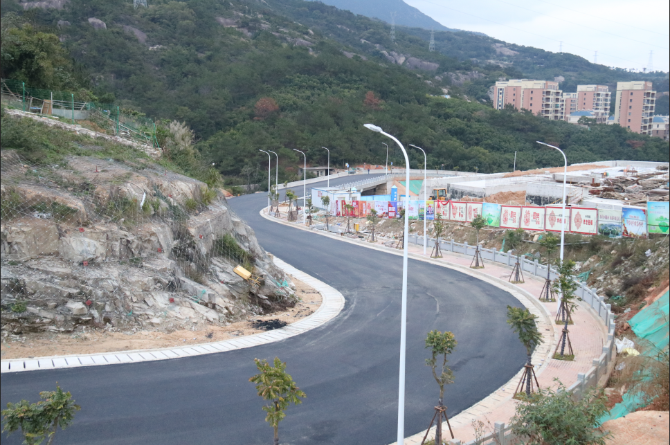 君山西路北段完工，元旦正式通车