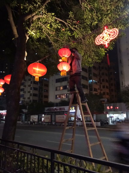 马尾城管：春节坚守岗位 保障城市管理