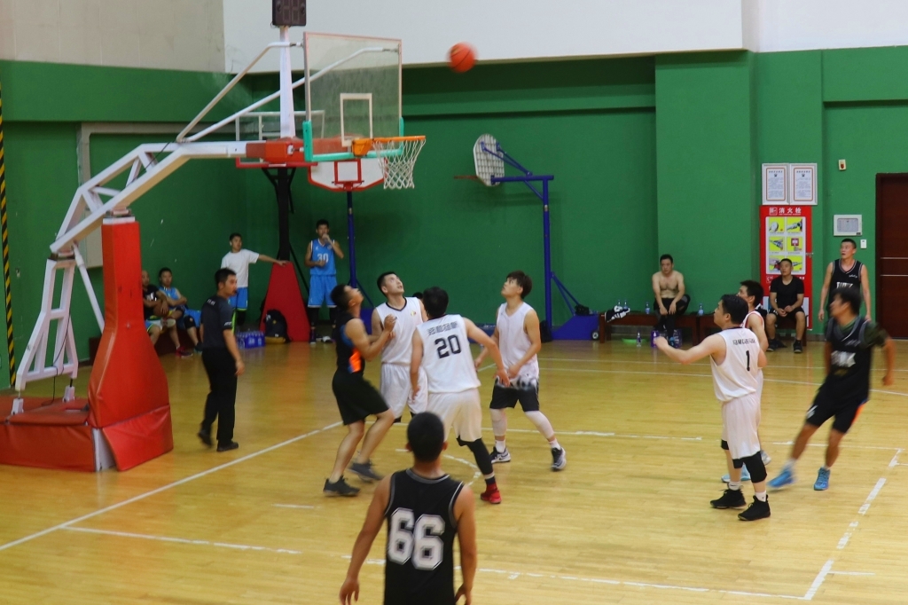 马尾区全民健身篮球赛开赛