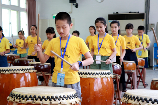 “两马”情谊十七载 从“小马”走到“老马” 