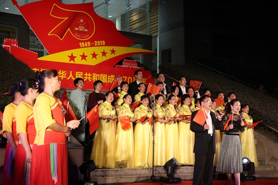 今夜，红歌激昂献礼新中国70华诞