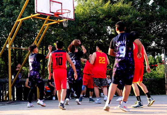 共创平安校园   警校篮球友谊赛开赛