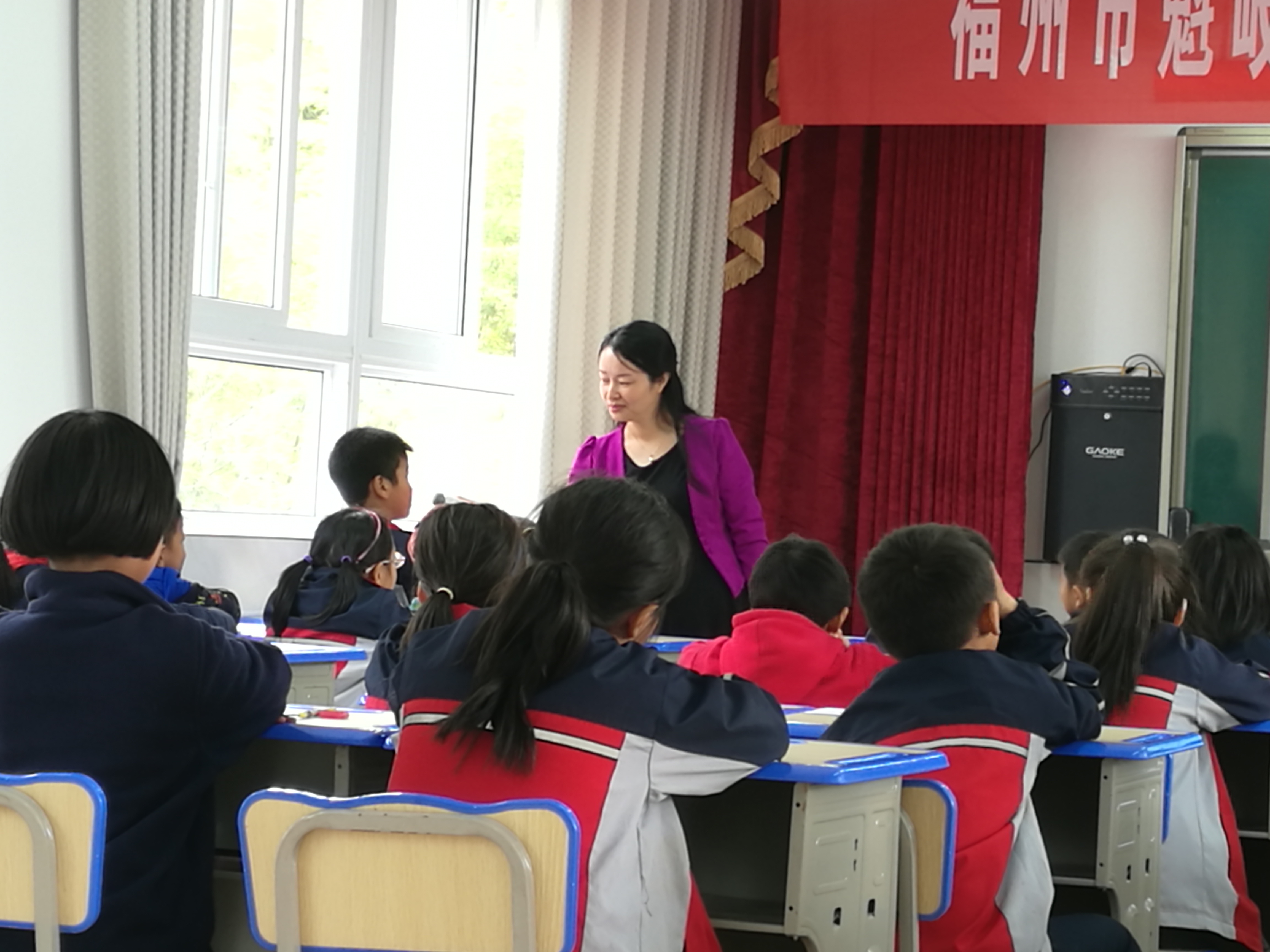 陈秀锦:让每一位学生在我的课堂上都有所收获