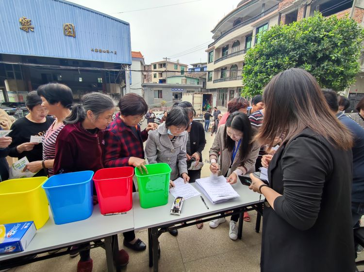 琅岐镇开展农村生活垃圾分类巡回宣传活动