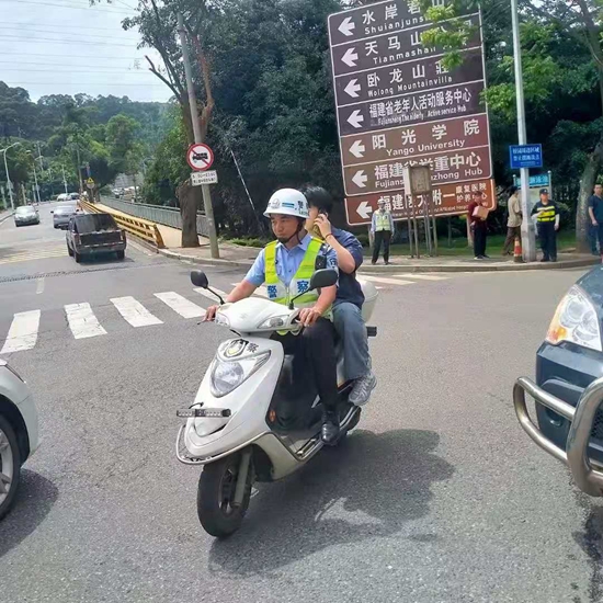 考生忘带准考证 马尾交警十分钟取回 