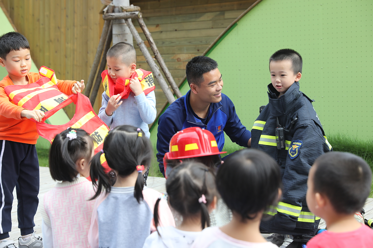 马尾实验幼儿园开展消防安全演练