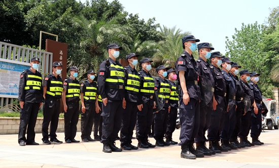         马尾镇警企巡防队正式成立