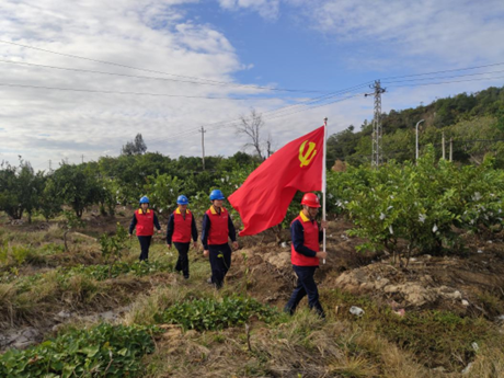 自贸区供电服务中心：“三个统一”筑堡垒 “三个同步”再登高