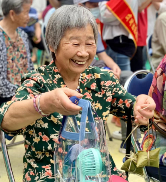 垃圾不落地 文明添福气