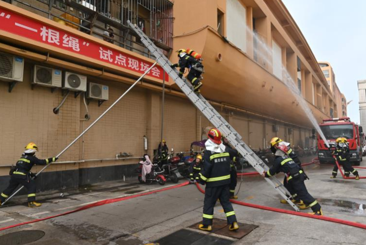 马尾区举办管好“一扇门”配好  “一根绳”试点现场会