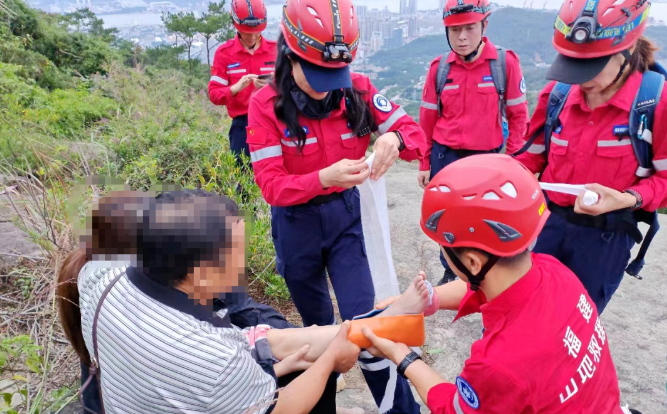 紧急救援！市民在马尾区君山“小桂林”迷路