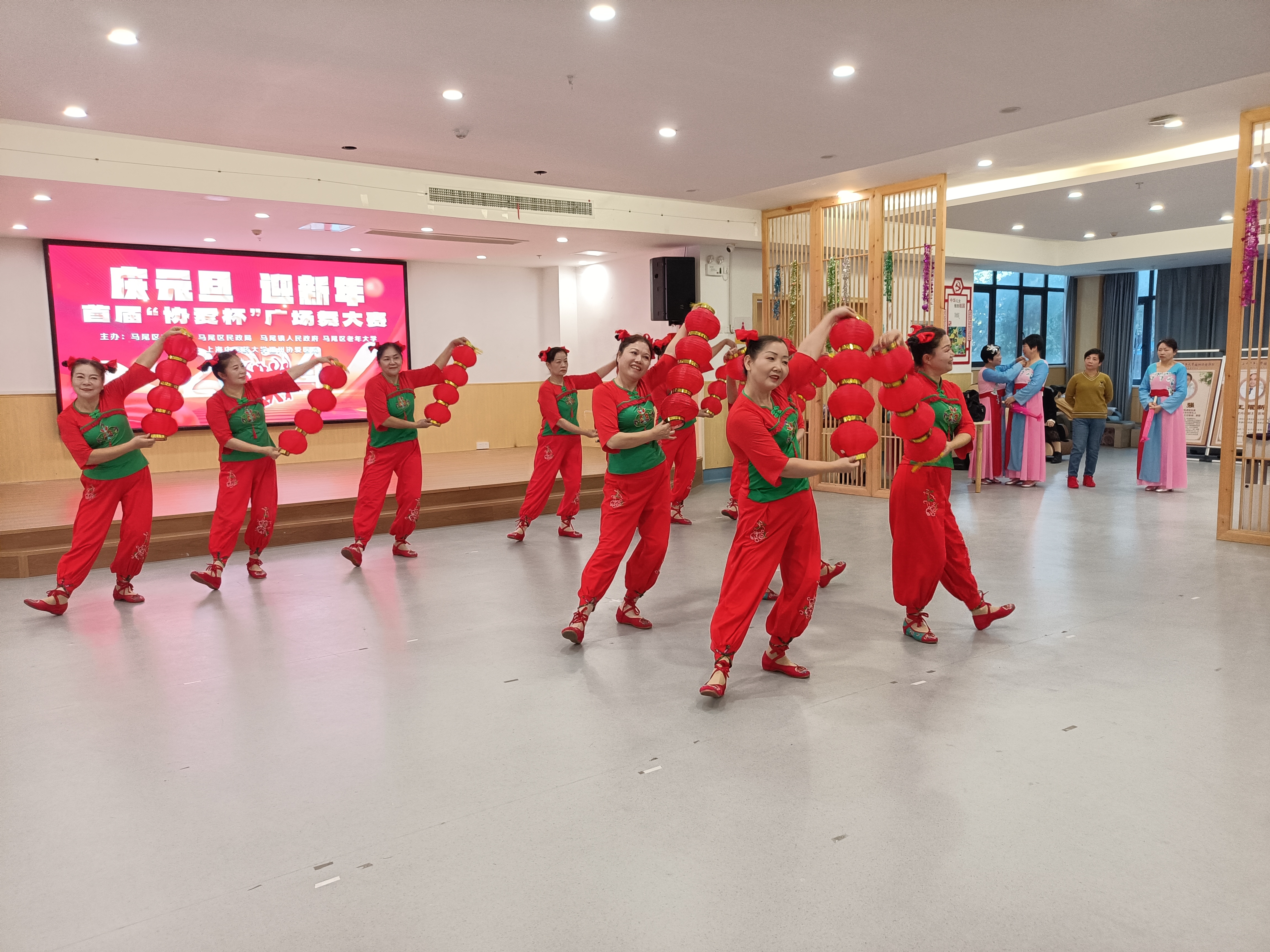 马尾区举办“庆元旦·迎新年”广场舞大赛