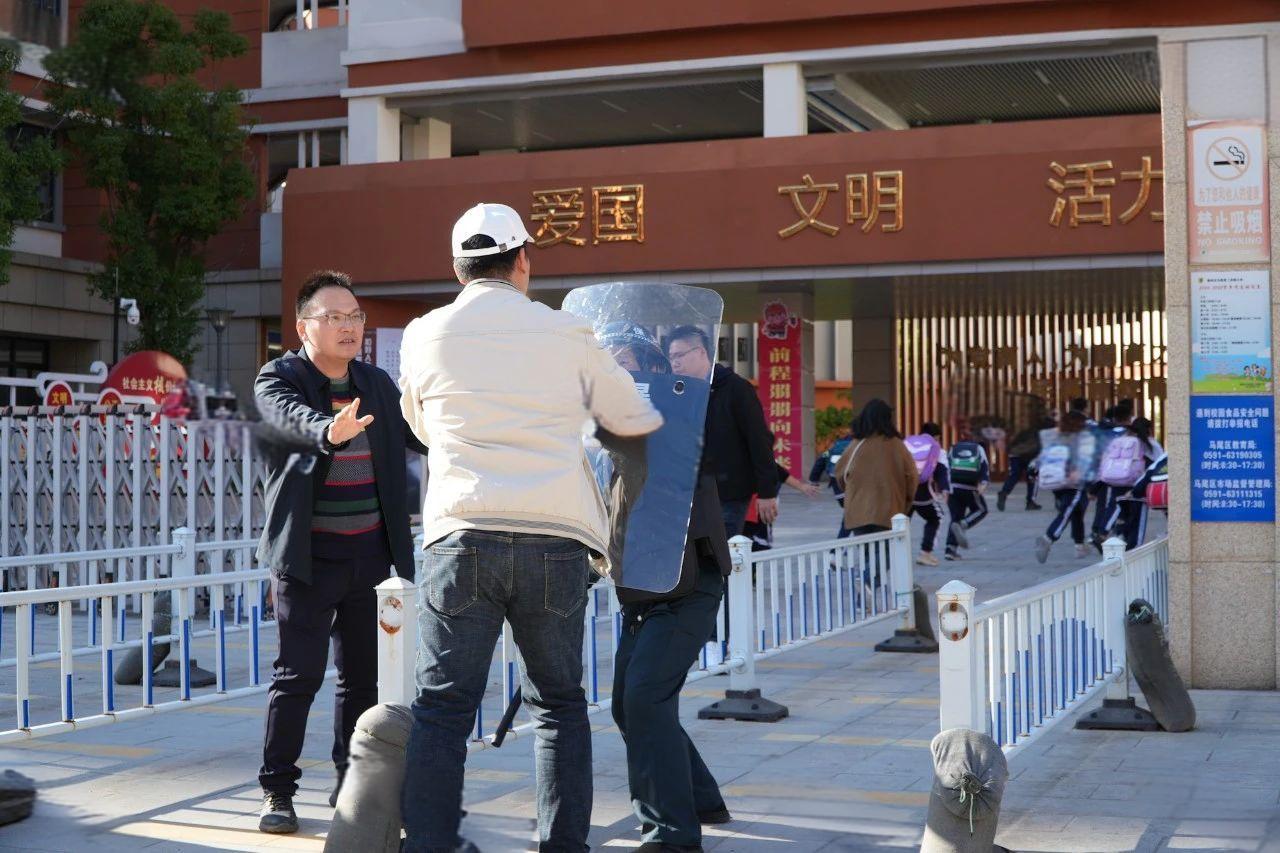 警校携手“放大招”，超燃安全演练满满“实战感”！