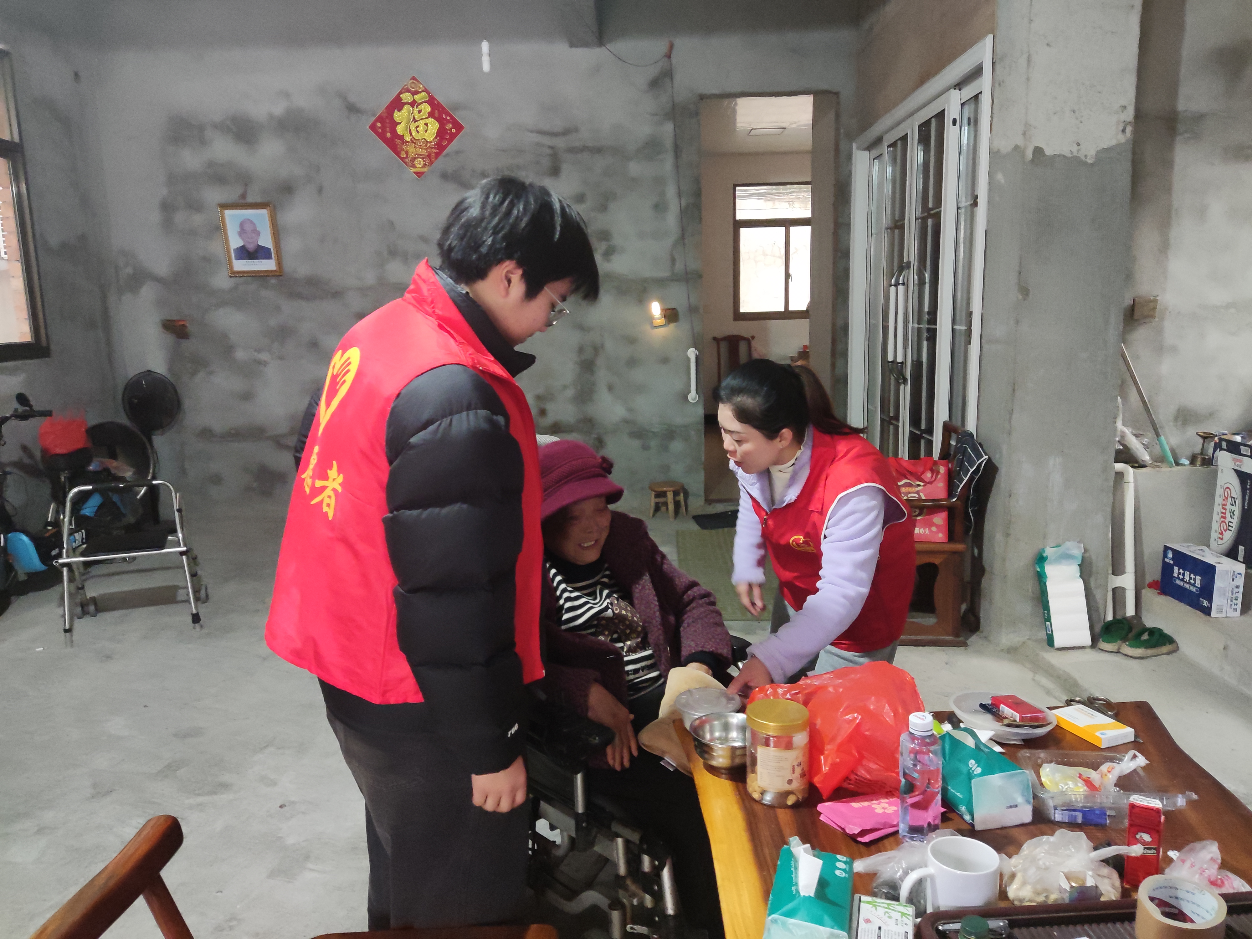 元宵喜乐汇，佳节暖人心