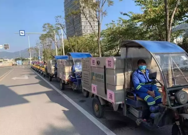 高压水车秒变消毒车 马尾城管战“疫”有一套