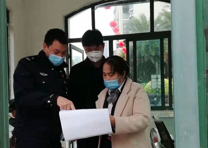 “疫情不退，我们民警也不能退缩。”
