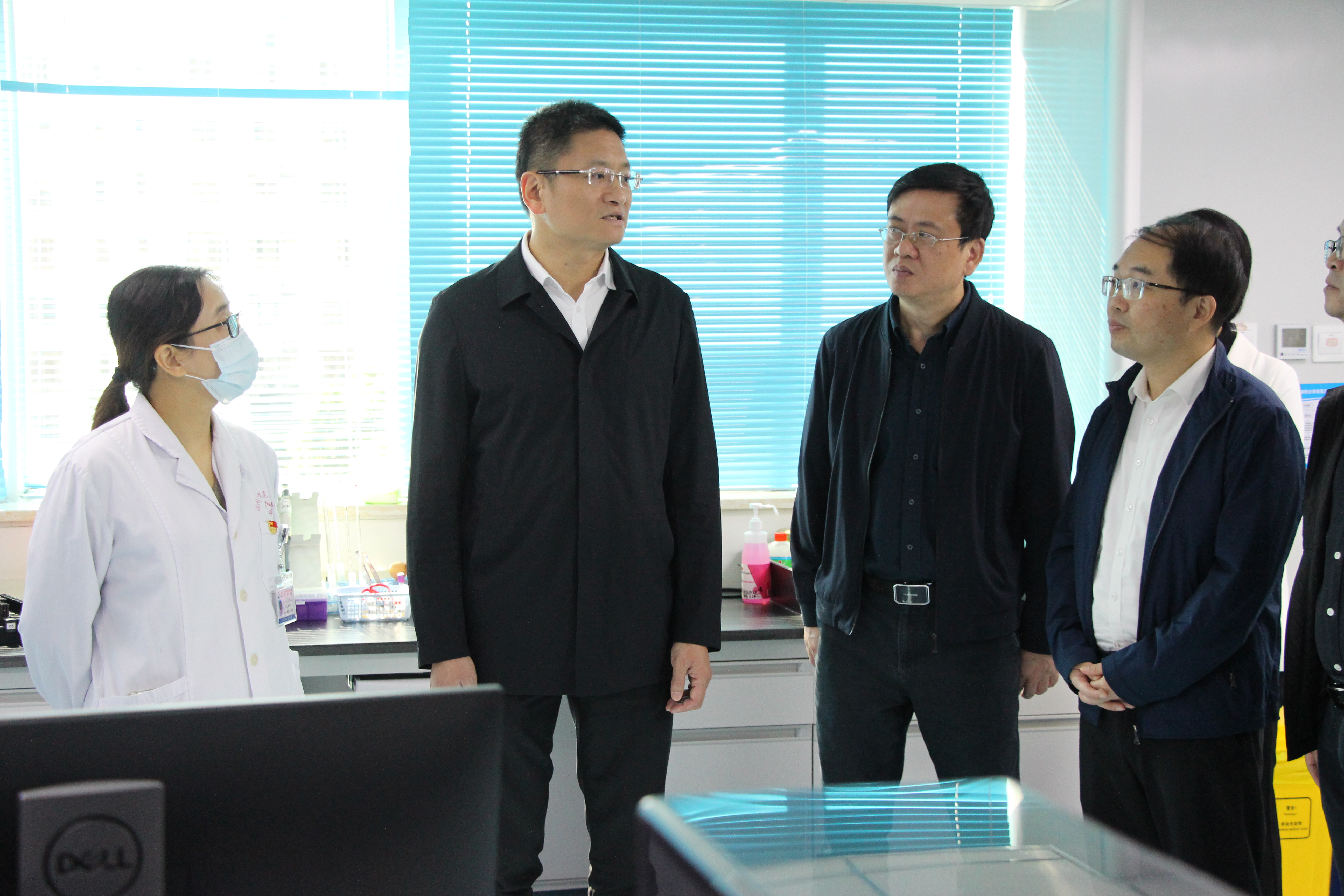 庄永智带队开展深化“四下基层”调研为民办实事项目