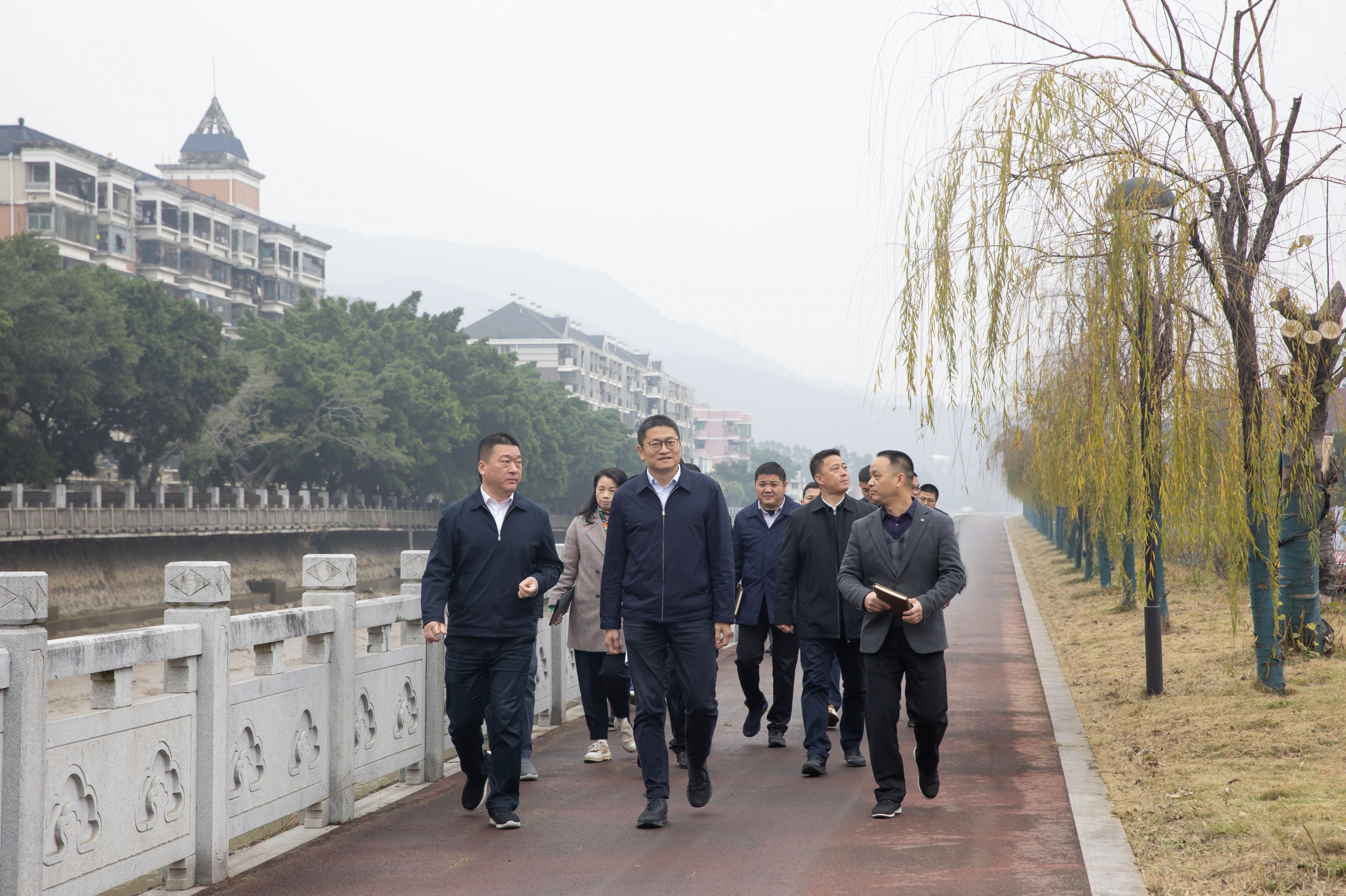 庄永智带队开展2月份“河长日”活动