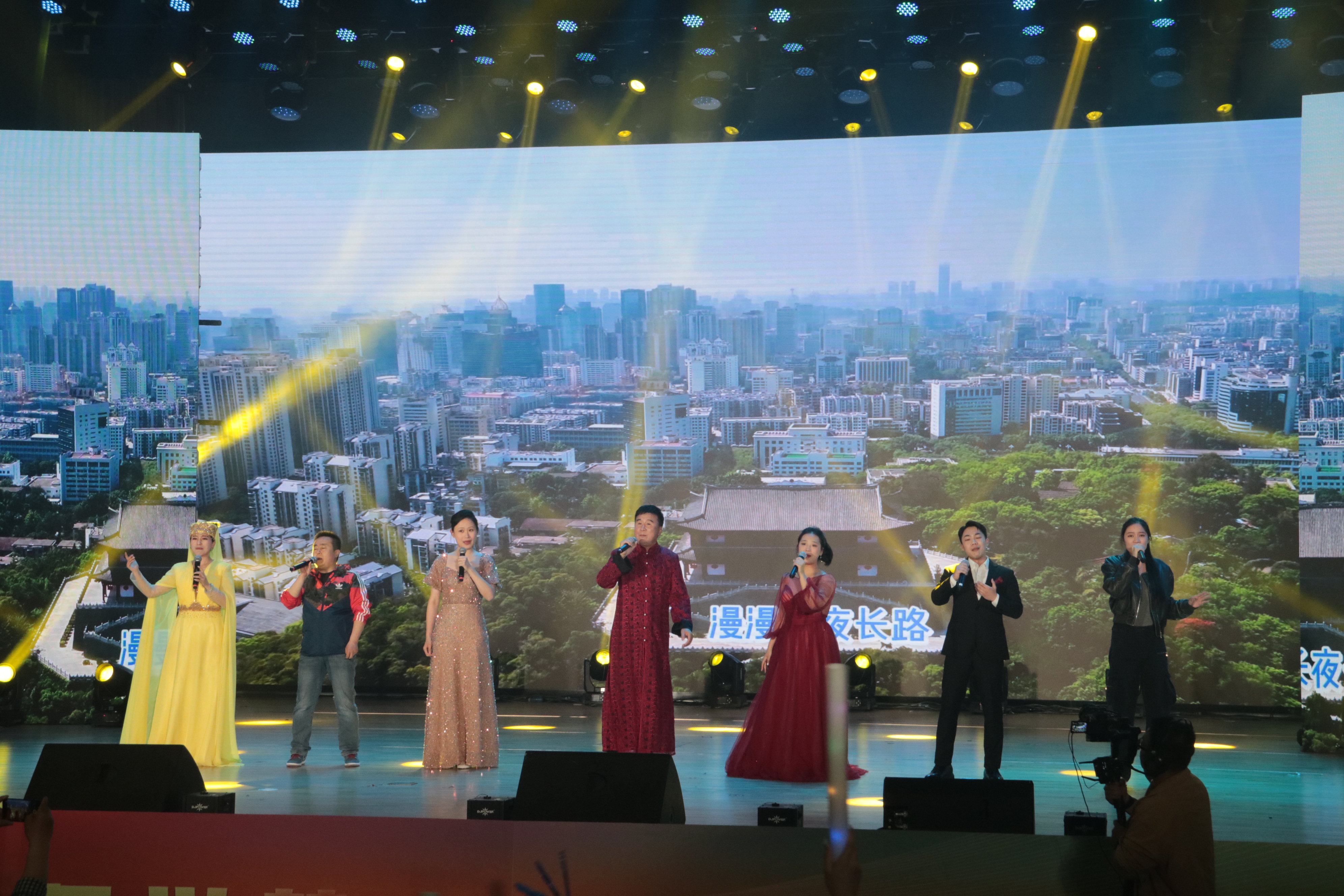 闽宁两地花儿艺术文化交流晚会圆满举办 共筑复兴梦 同唱丝路情